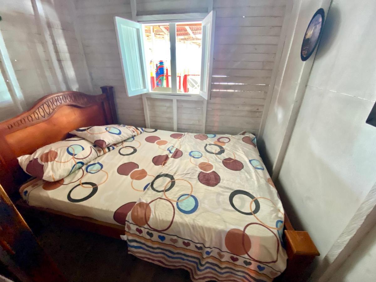Hostal Paraiso Isla Mucura Bagian luar foto