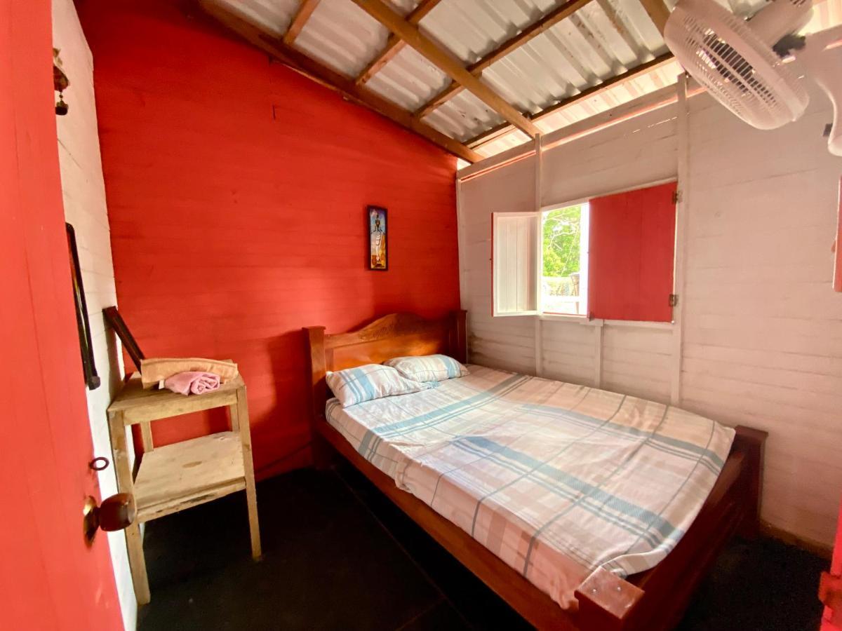 Hostal Paraiso Isla Mucura Ruang foto