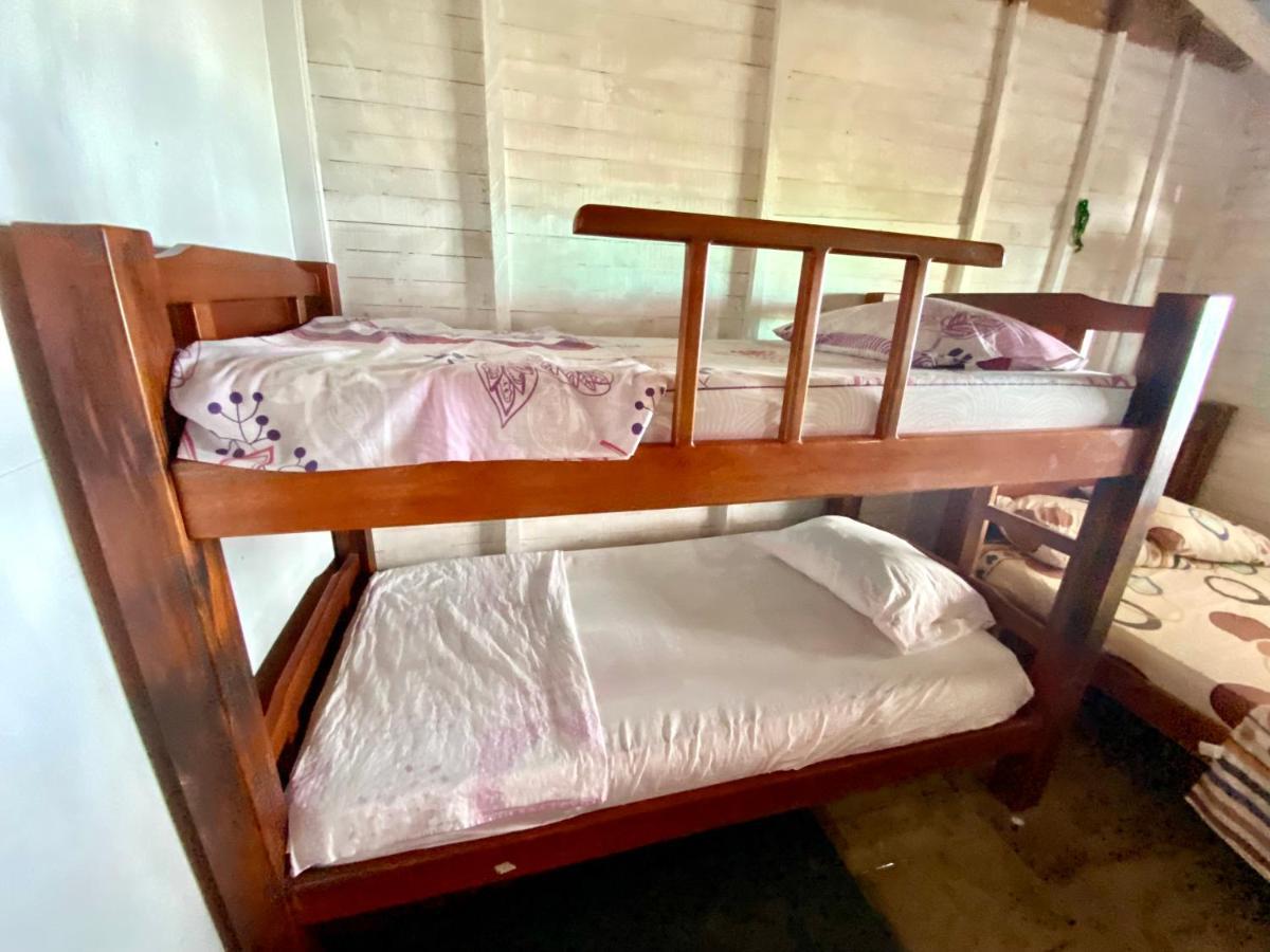 Hostal Paraiso Isla Mucura Ruang foto