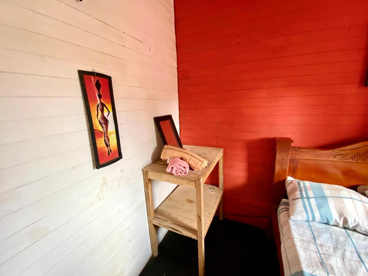 Hostal Paraiso Isla Mucura Ruang foto