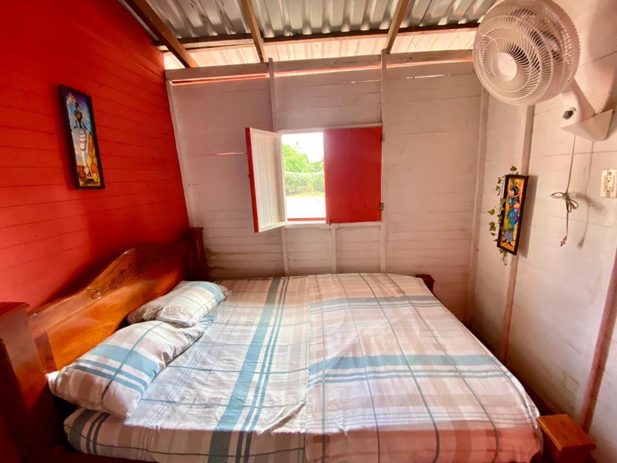 Hostal Paraiso Isla Mucura Ruang foto